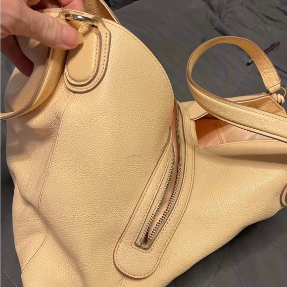 COACH Shoulder Bag - Picture 5 of 8